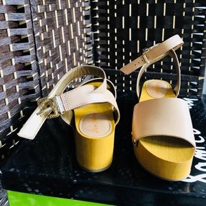 Sam Elderman platform sandals